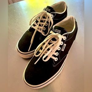 Vans black canvas tennis shoes, size Women’s 7